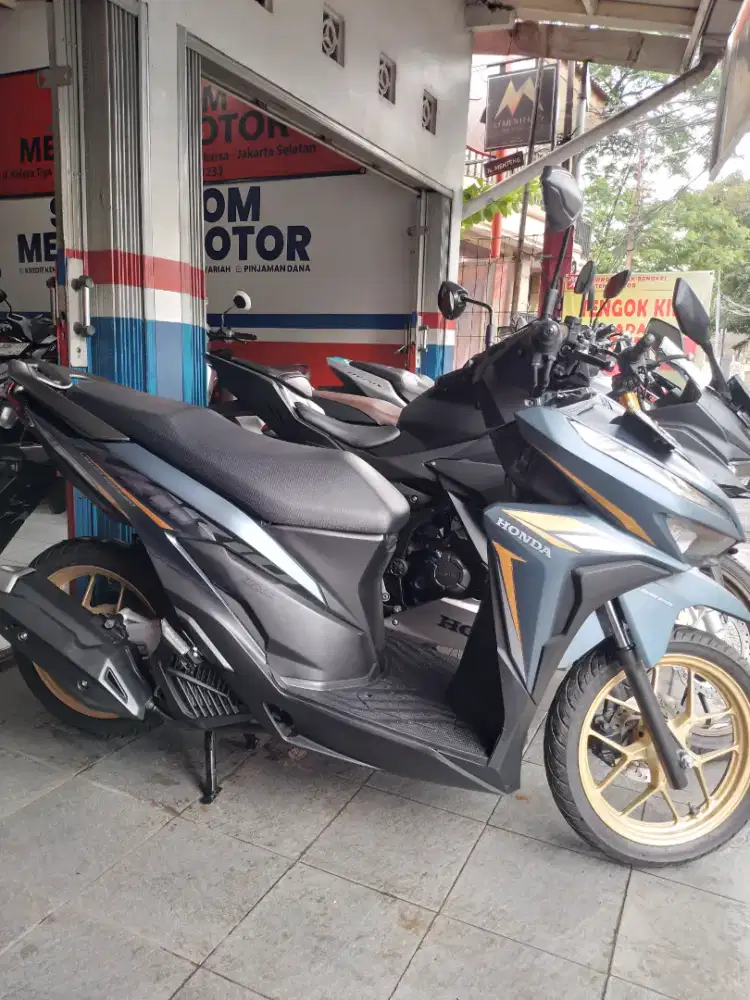VARIO 125 CBS ISS BIRU THN 2022