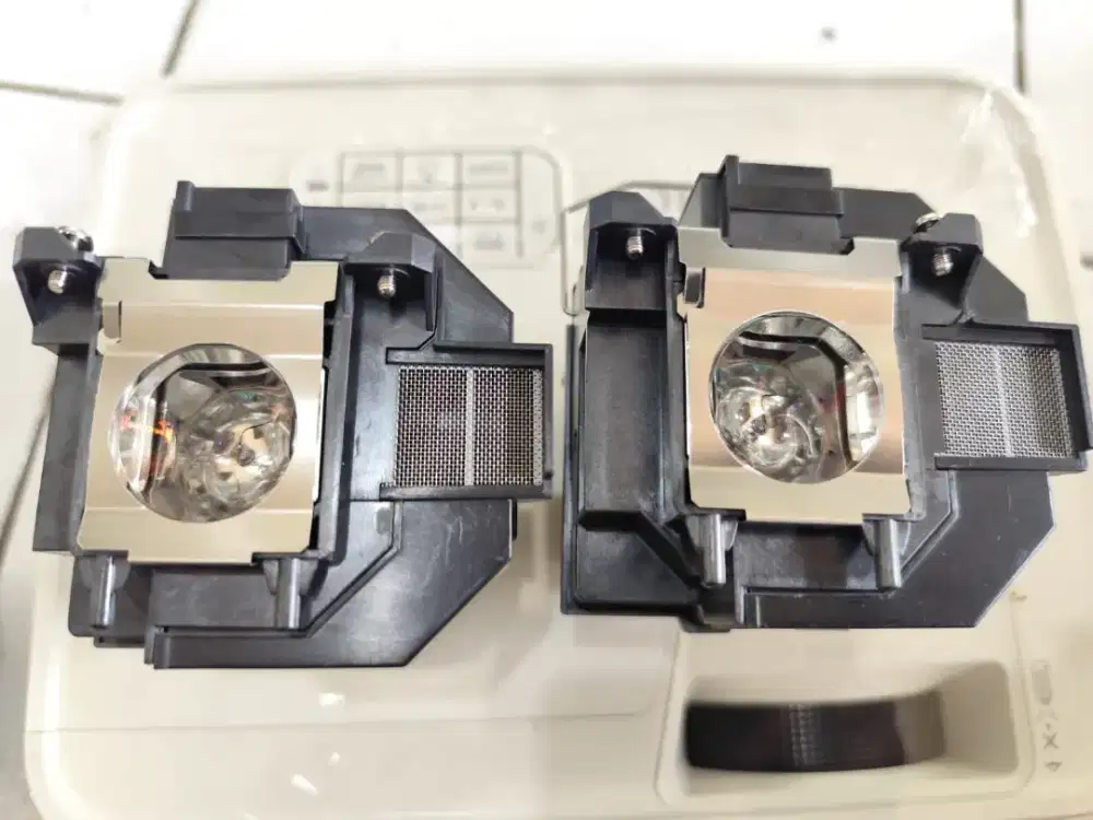 Lampu Proyektor Epson Original ELPLP-95 untuk EB2055/2065/1985WU/2265U