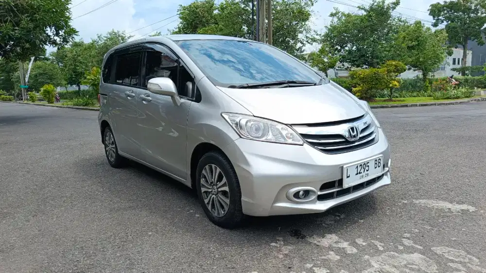 TDP 8 jt|| Freed 1.5 E PSD AT (AC DOUBLE) 2013 ISTIMEWA