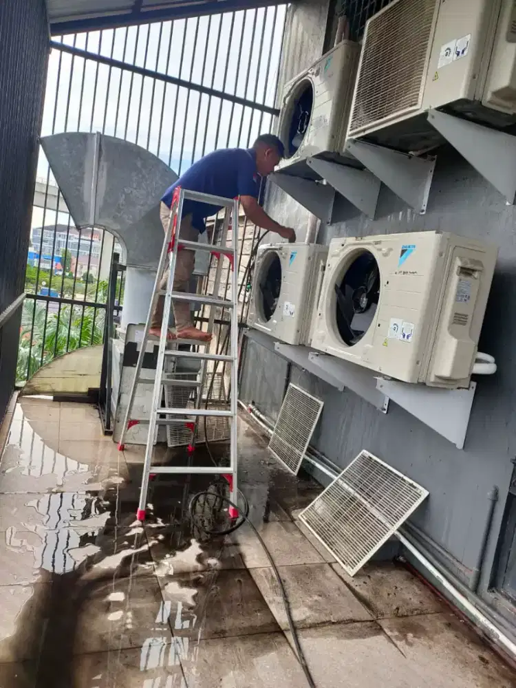 Service AC (cuci AC 60rb) bergaransi 3bulan