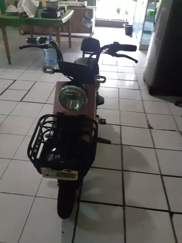 Sepeda listrik prostreet