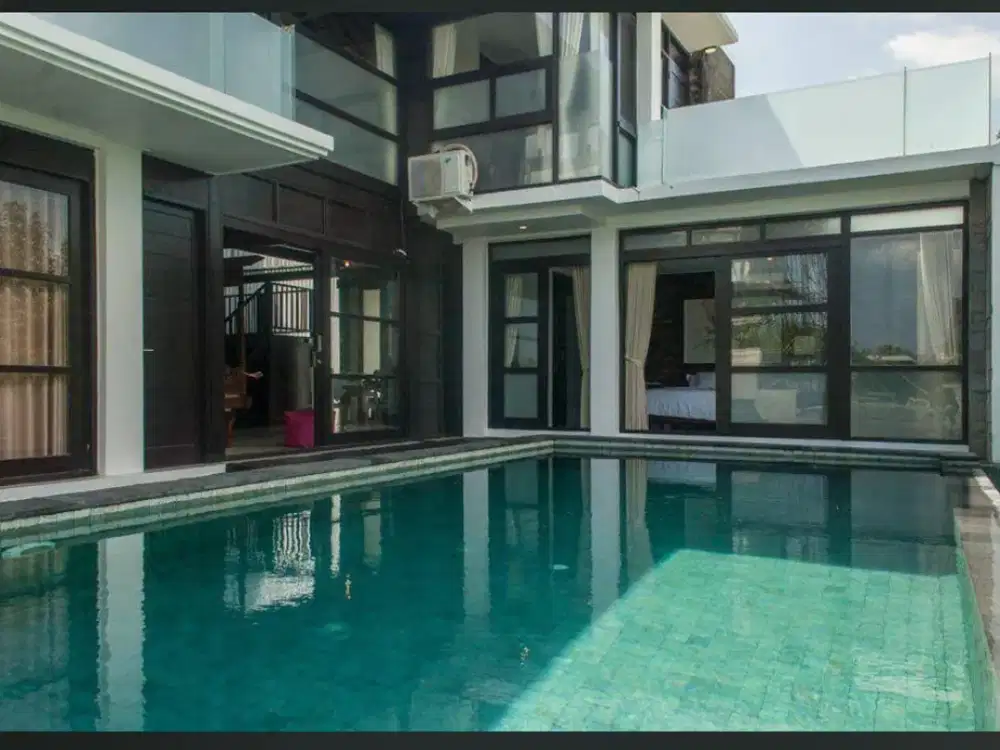 Dijual Villa 2 lantai View Pelabuhan Benoa dan Garuda Wisnu Kencana
