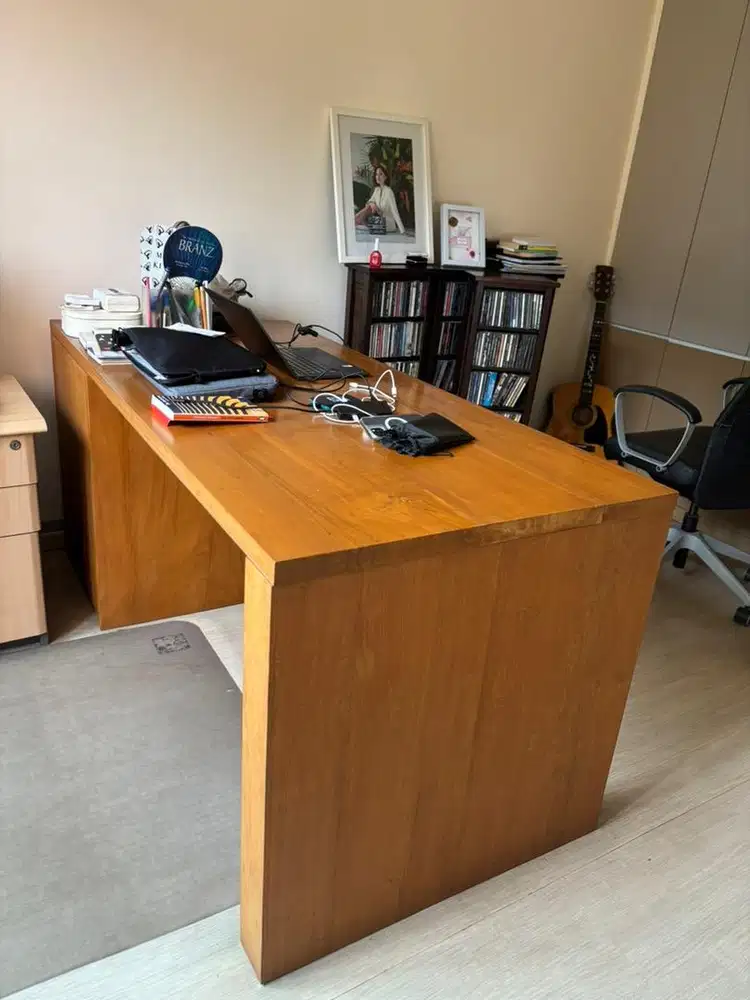 Meja kerja kayu jati