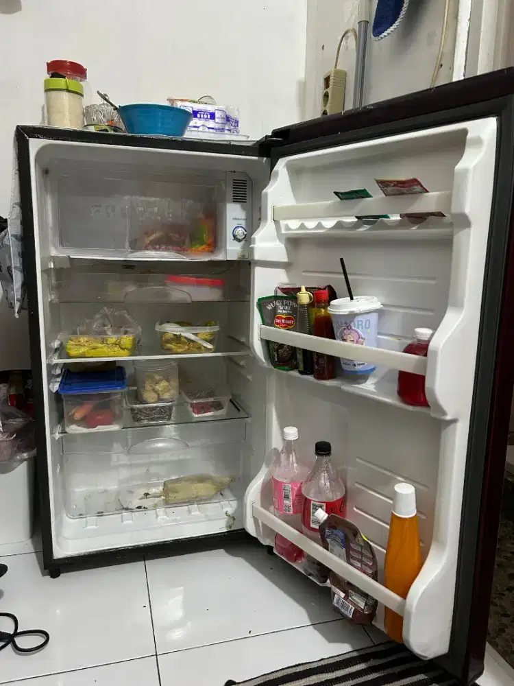 Kulkas SHRAP (minus kompresor mati)