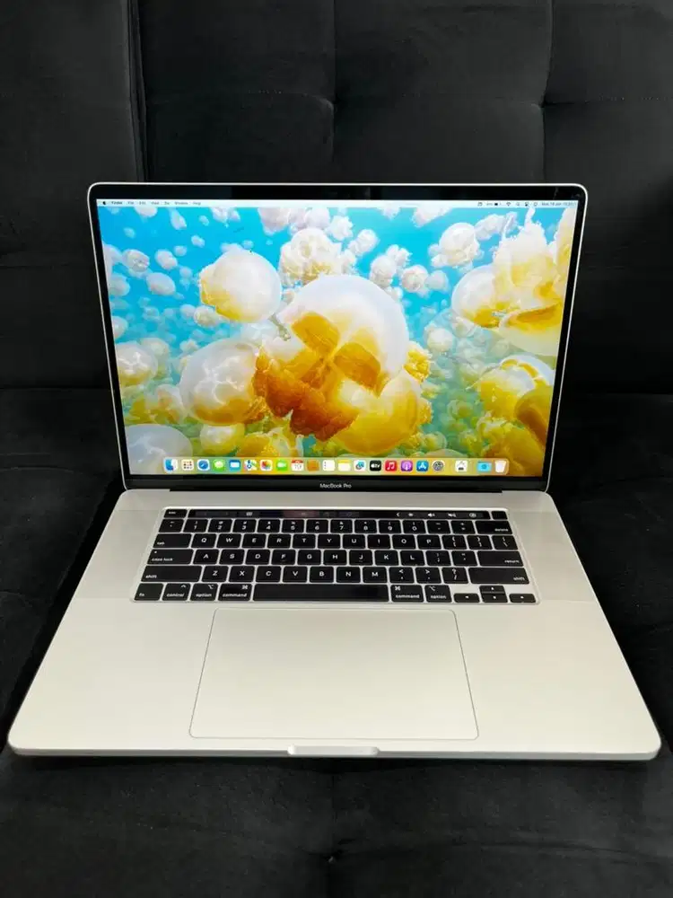 MacBook Pro Touchbar 2019 16inch, 16/512GB i7 SECOND