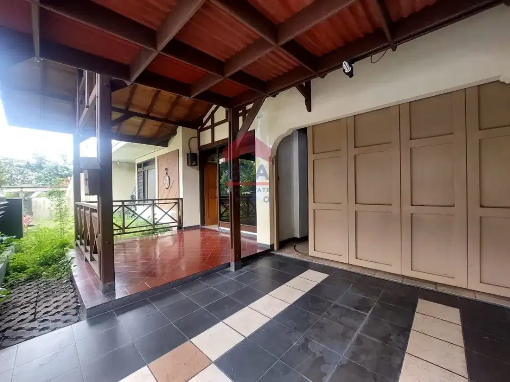 Dijual rumah asri  Bukit Ligar Dago Bandung