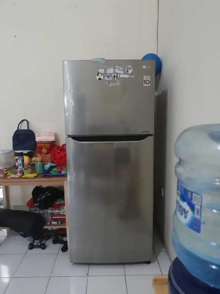 Dijual kulkas LG 2 pintu - Normal, Dingin Merata, Siap Pakai