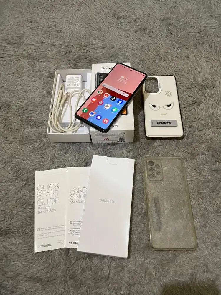 Samsung A52 8/128 Sein Fullset! No.minus