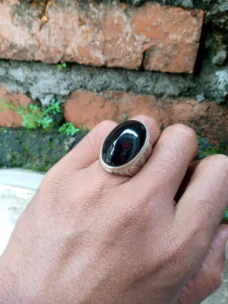 Batu akik hitam black less