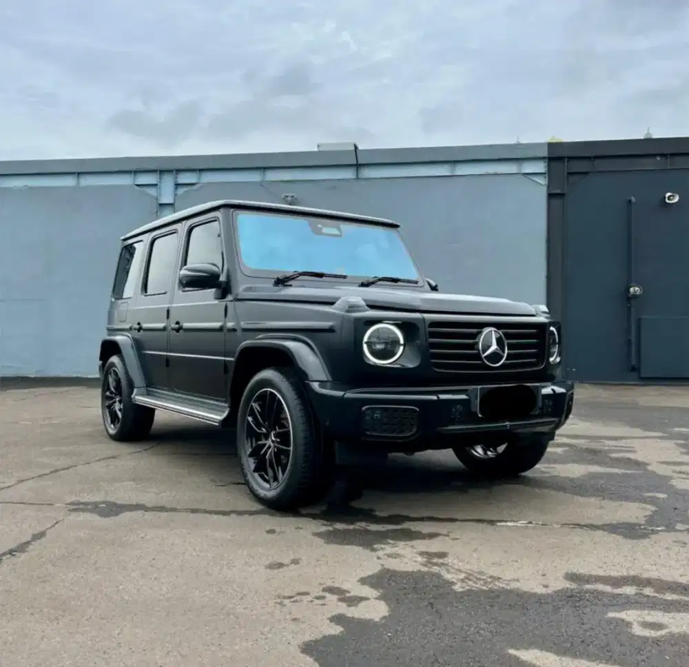Mercedes Benz G500 3.0 Black 2025 KM 3rb Antikkk Like New Perfect