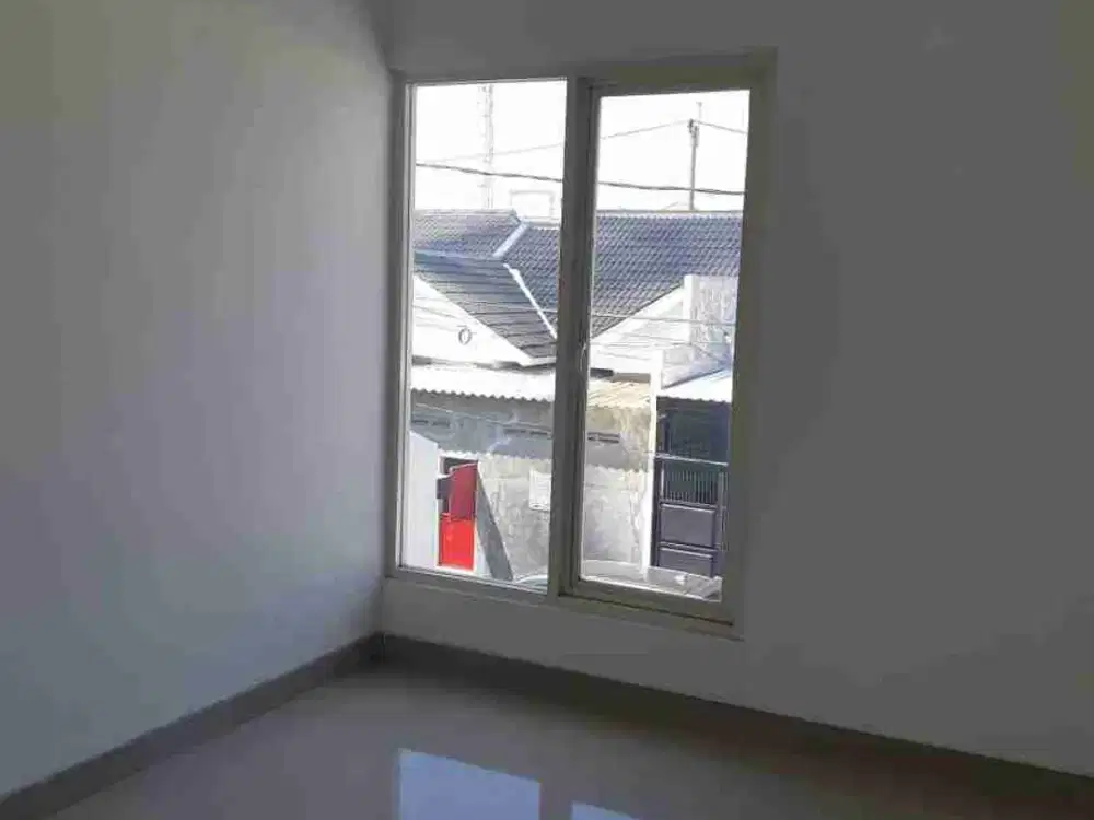 Dijual rumah di green mansion Regency lokasinya strategis