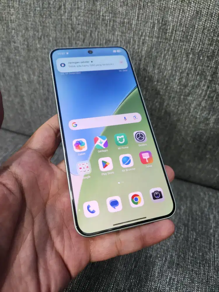 Xiaomi 15 12/512 juni 2027 like new tanpa minus
