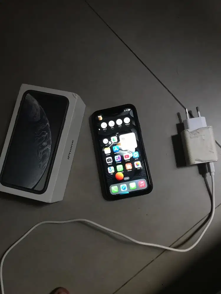 Iphone XR 64GB Di jual wifi only