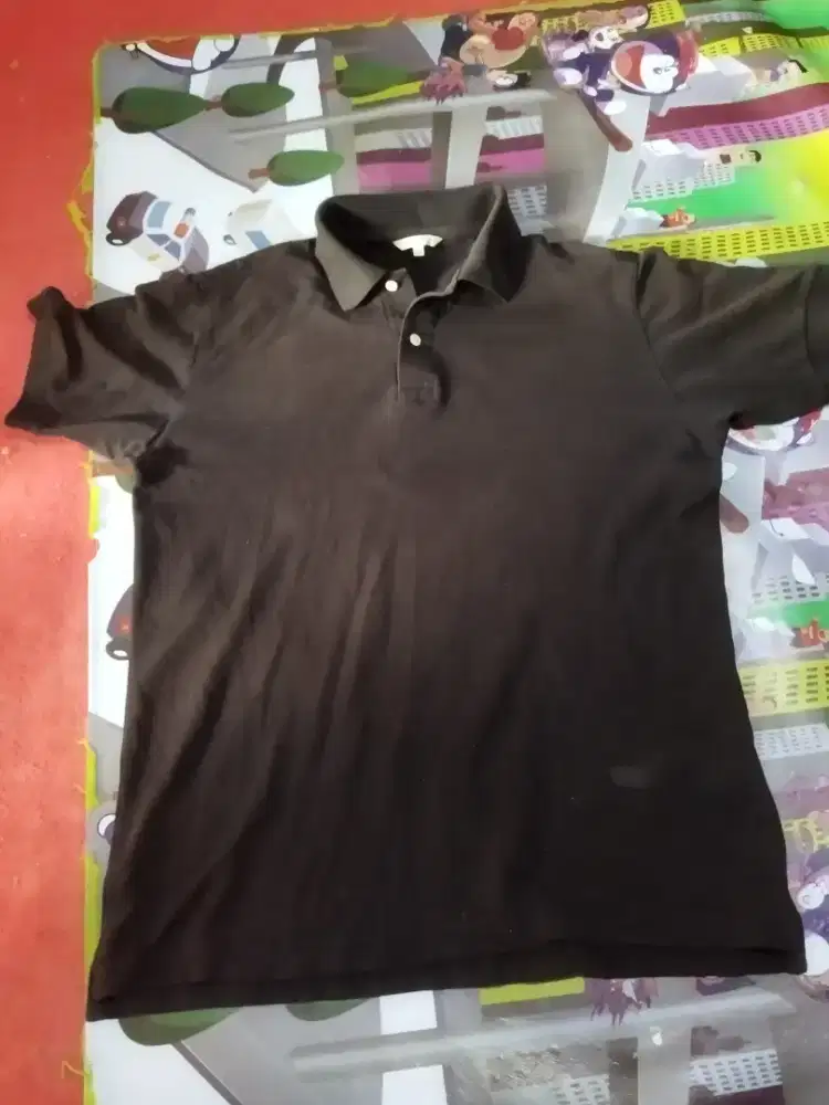 Baju  UNIQLO short hitam