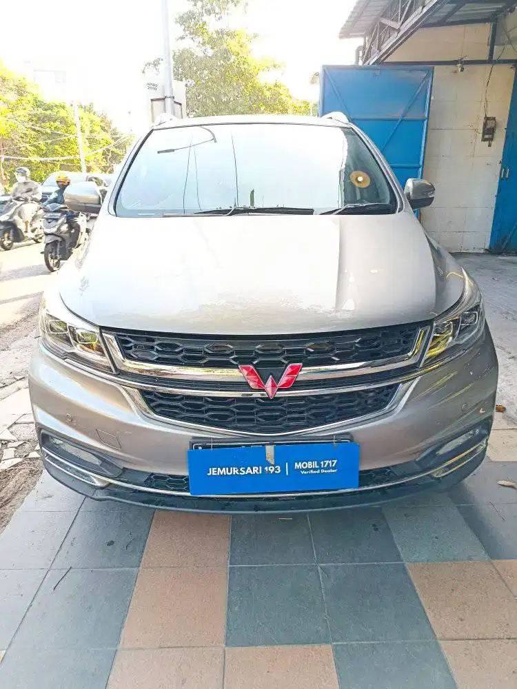WULING 2022 CORTEZ T LUX 1.5 A/T SUNROF MOBIL 1717 SURABAYA