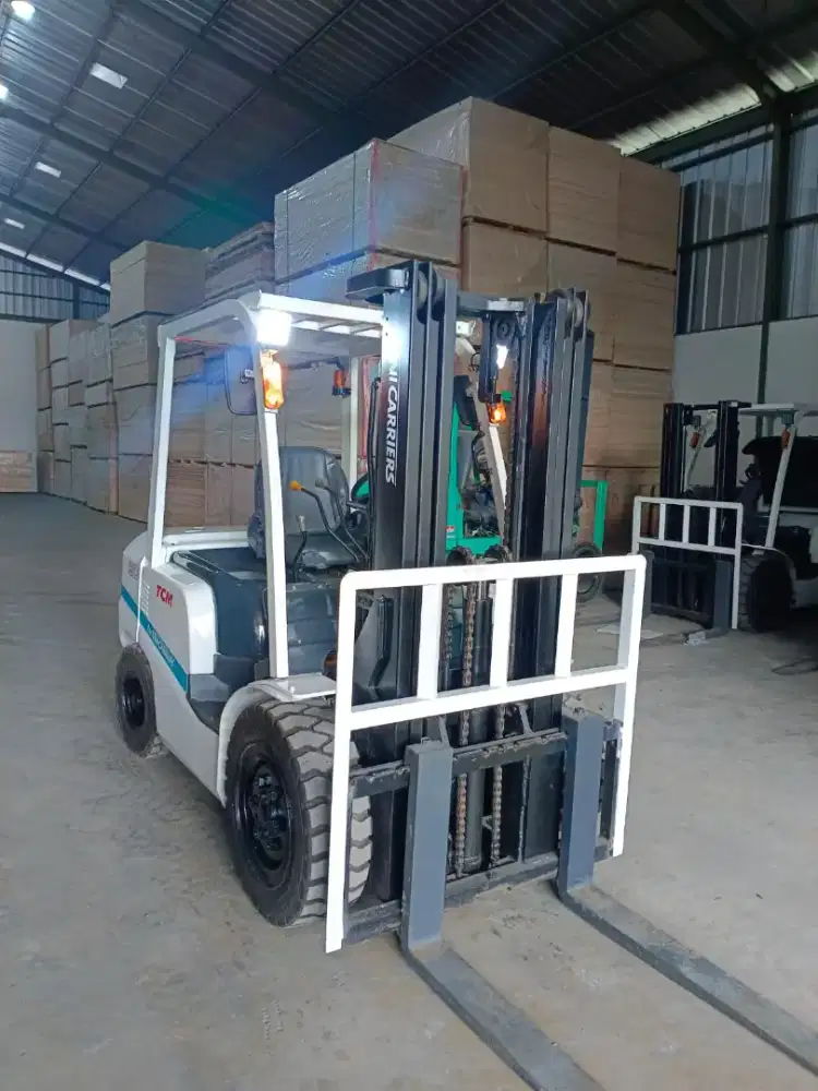 Forklift TCM 3 Ton,Manual,Threelift 4,3 Meter,Isuzu C240,Tahun 2020