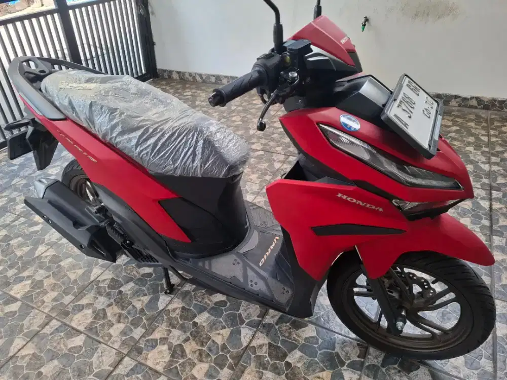 Km5rb keyless, honda vario 125 CBS iss LED 2025 bln 6 garansi service.