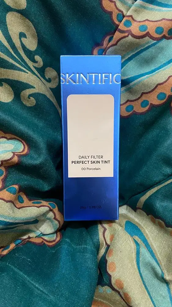 Skintint Skintific shade porcelain