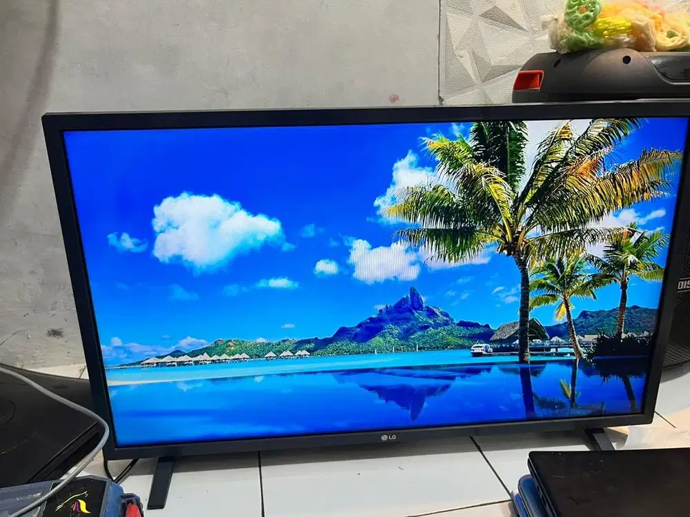 Tv 32inch LG 32LM6358PTB SMART TV ex display