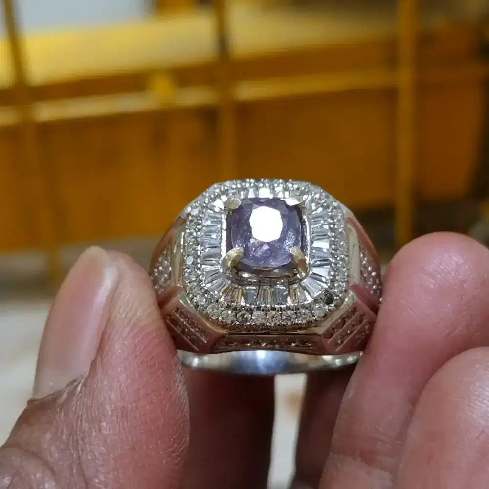 Permata spinel ungu kelabu titan no 10