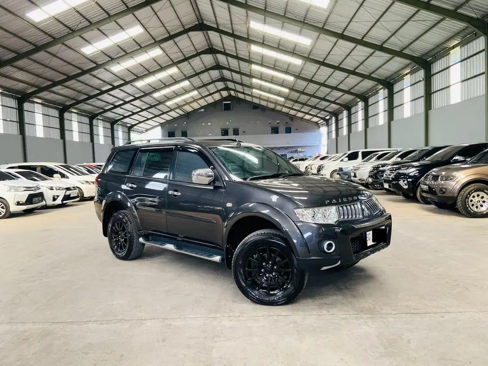 Mitsubishi Pajero Sport Exceed 2011 / 2012 AT Matic, Sangat terawat