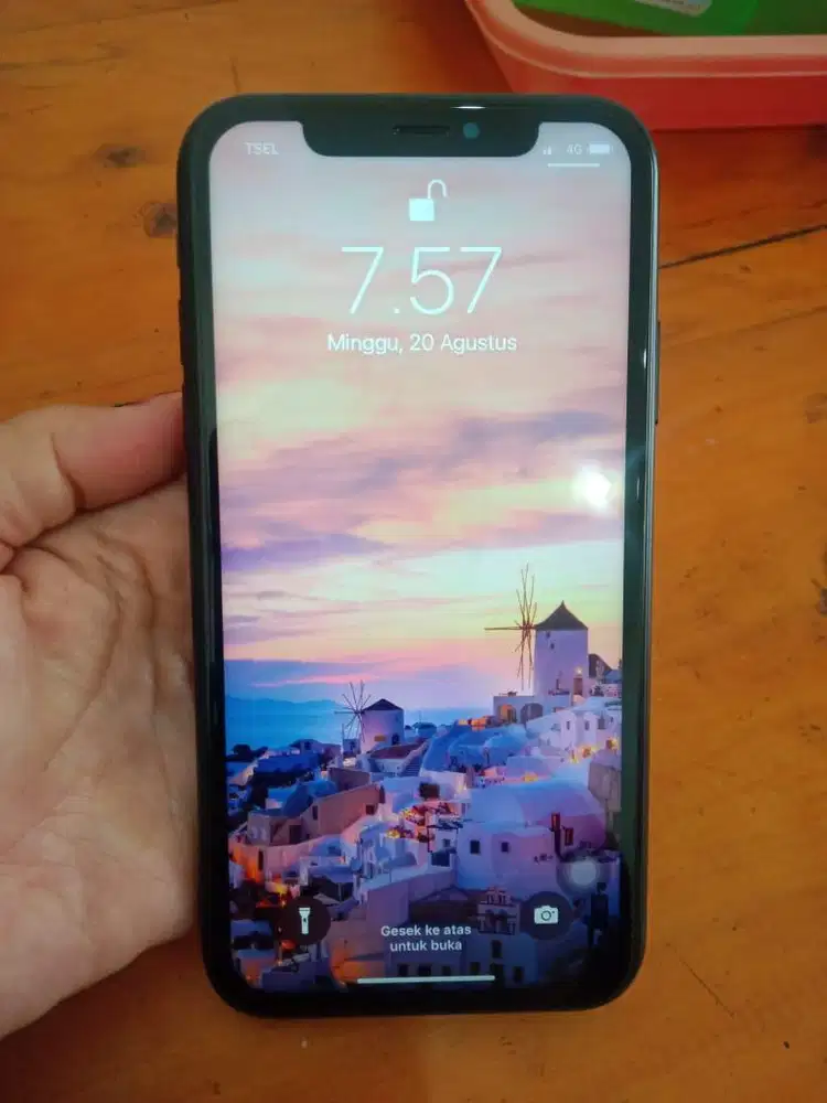 Iphone XR HITAM 64gb