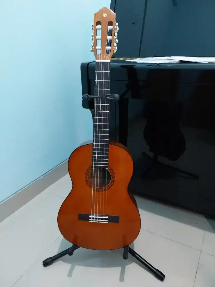 Gitar yamaha cgs102A
