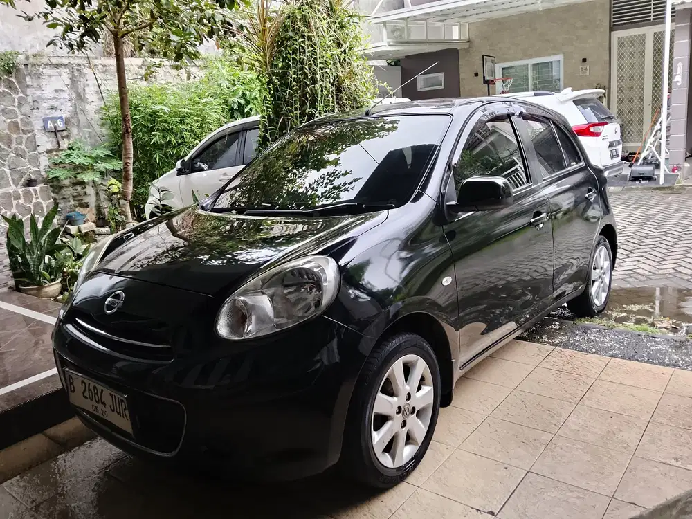 Nissan March 2013 Bensin