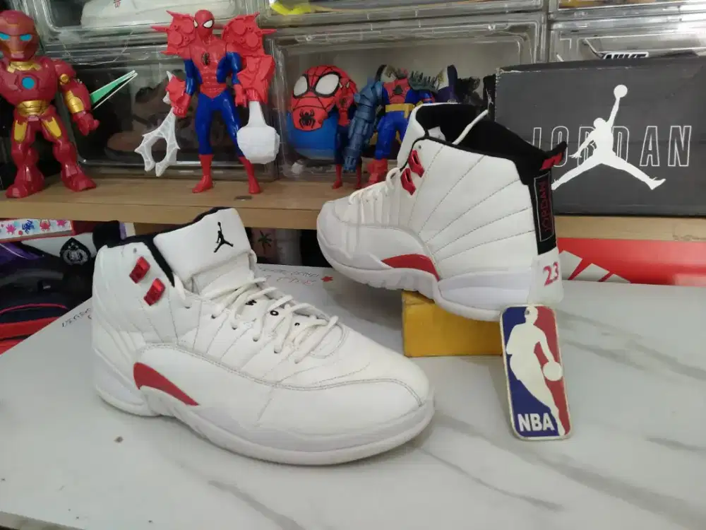 Sepatu Basket Nike Jordan Retro 12 Twist size 45
