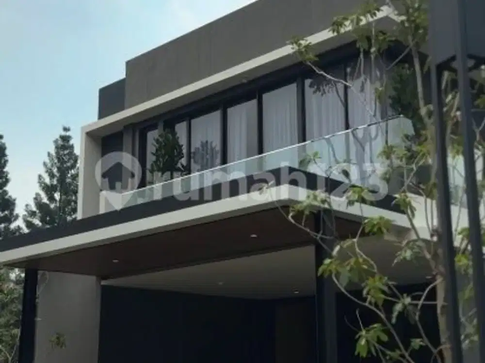 Rumah Modern Elegan 2 Lantai Strategis di Lippo Karawaci