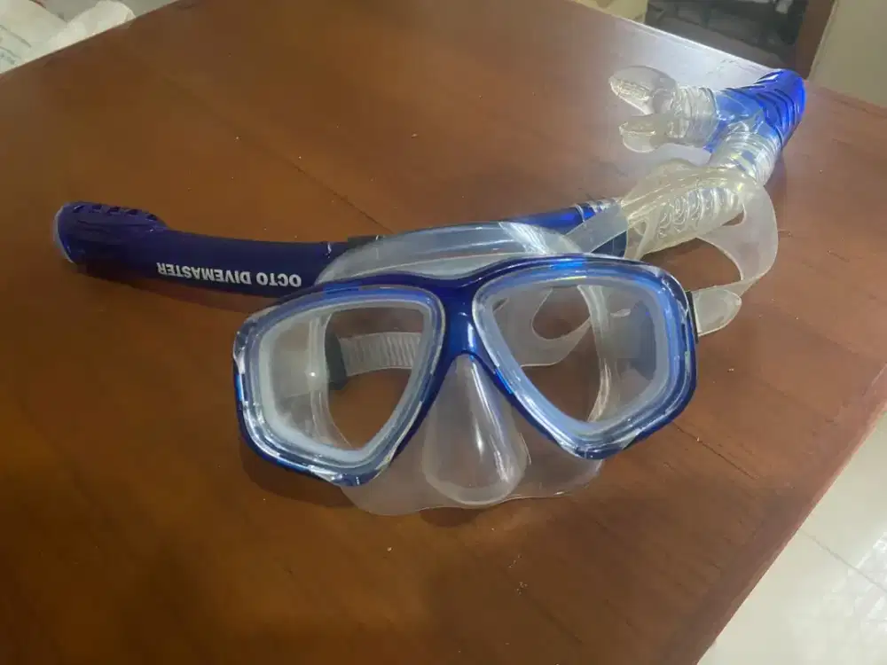 Diving Mask OCTO Divemaster Bekas Berkualitas.