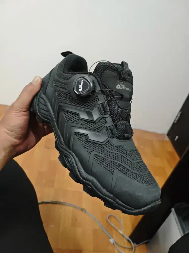 Sepatu The Redface 41 260cm