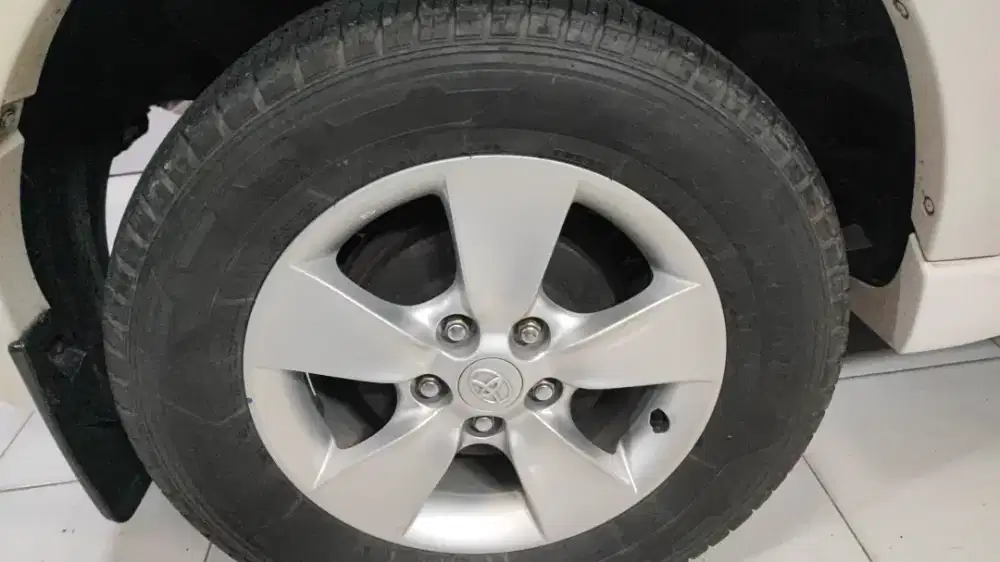 Ban hankok 235 60 r16