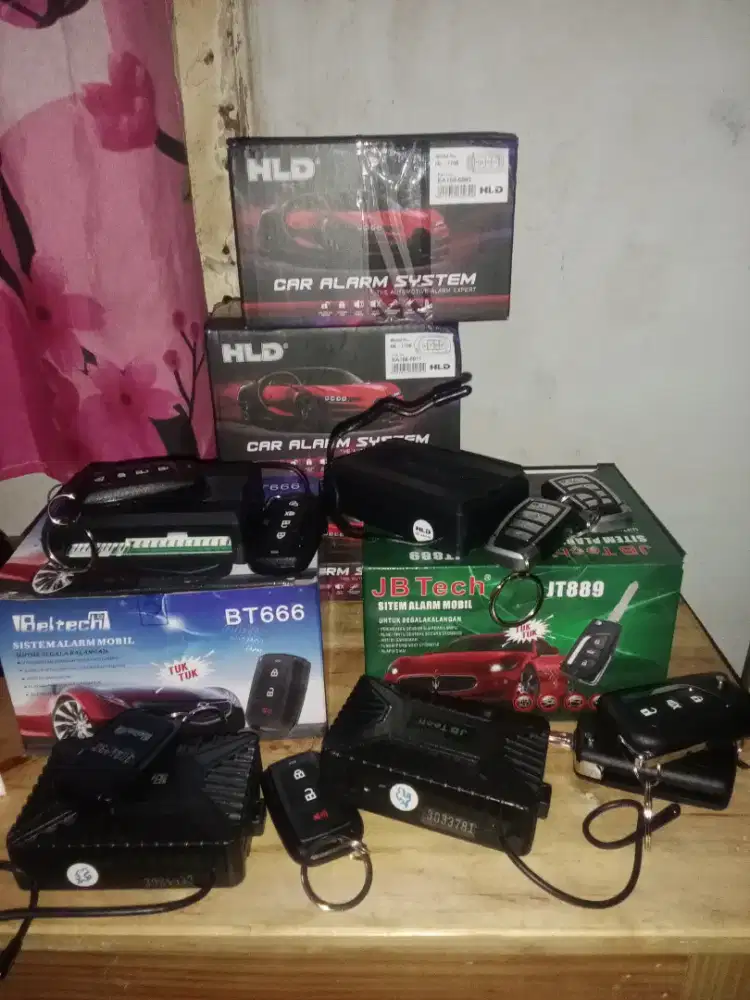 Remot alarm mobil