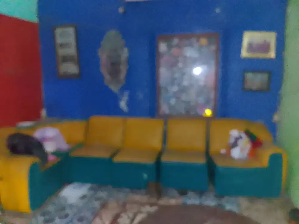 Saya mau jual bangku