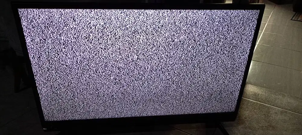 Di jual smart TV Sharp  Aquos 32