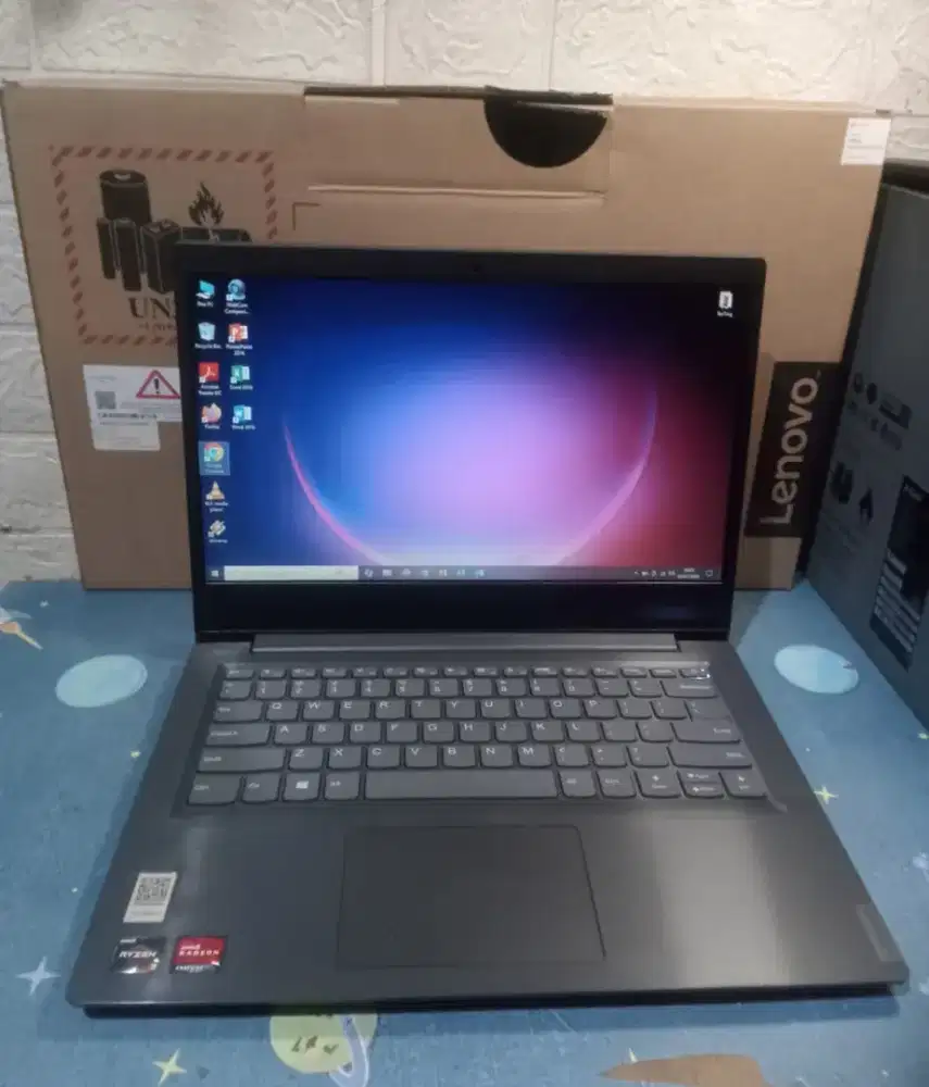Laptop Lenovo V14-ADA Ready