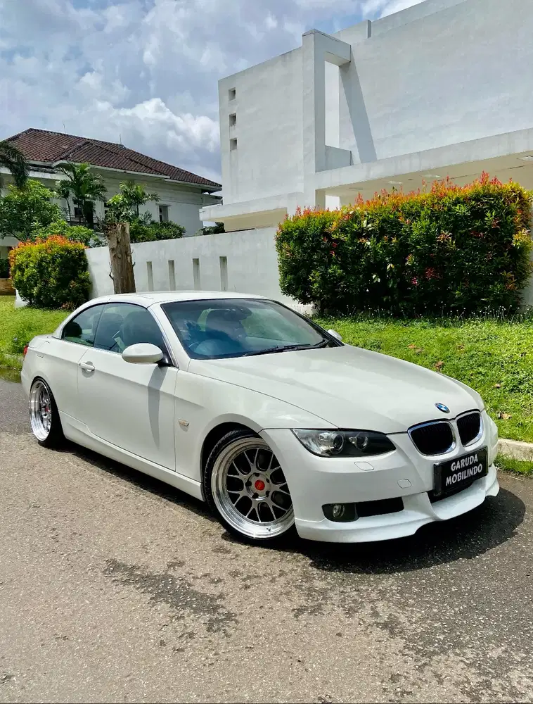 FOR SALE! BMW E93 325I CONVERTIBLE E93 TAHUN 2008