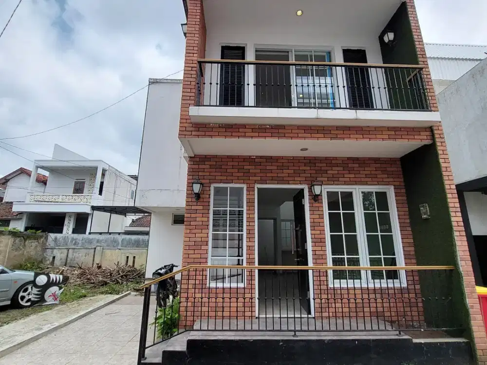 OPEN HOUSE RUMAH BARU MINIMALIS DI CIKUTRA BANDUNG Design Modern Akses Mudah