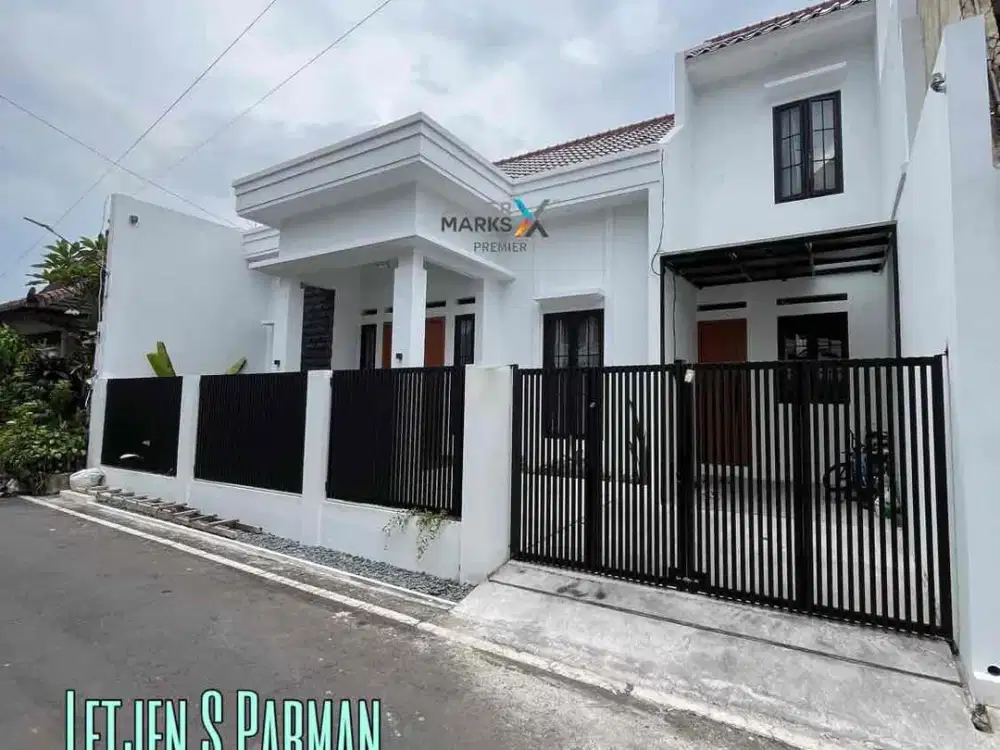 Rumah Modern Baru Kualitas Premium Tengah kota di Letjen S Parman Blimbing Malang