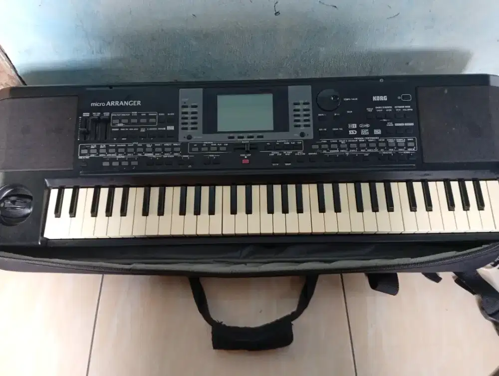 Keyboard korg micro arranger