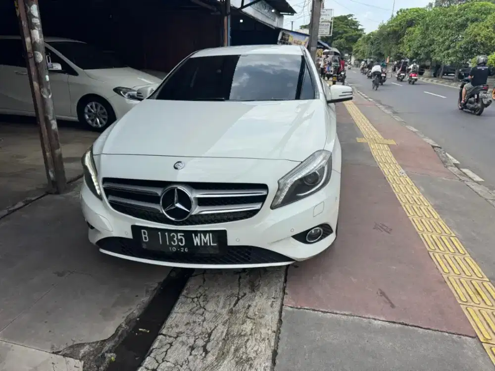 Mercy A200 sport 2013 AT pajak on Siap pakai