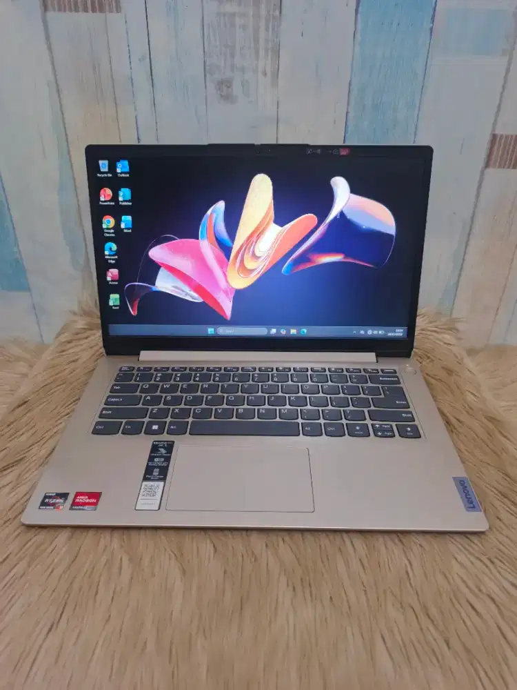 Lenovo Ideapad Slim 1 Ryzen 3 7320U Ram 8 Ssd 256