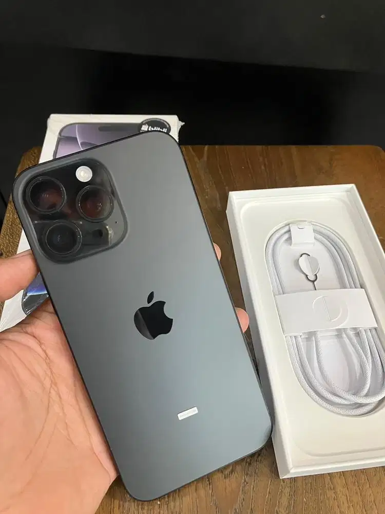 Iphone 16 promax 256gb like new