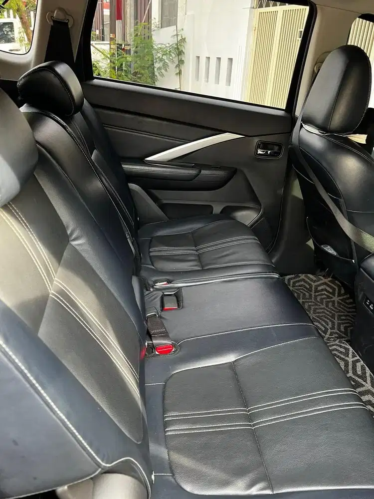 Mobil xpander cross 1.5 L plus AT