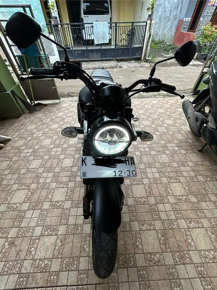 Yamaha XSR155 Hitam Doff 2020 Akhir Original