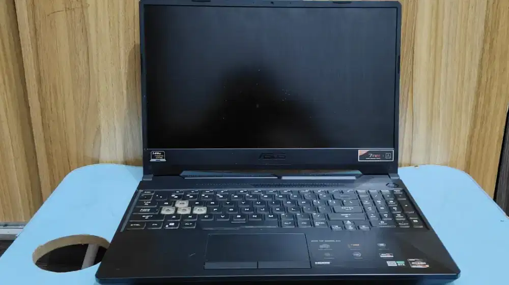 Laptop ASUS TUF Gaming A15 RTX 2060 AMD Ryzen 9. (16 CPUs) 3.3 Ghz