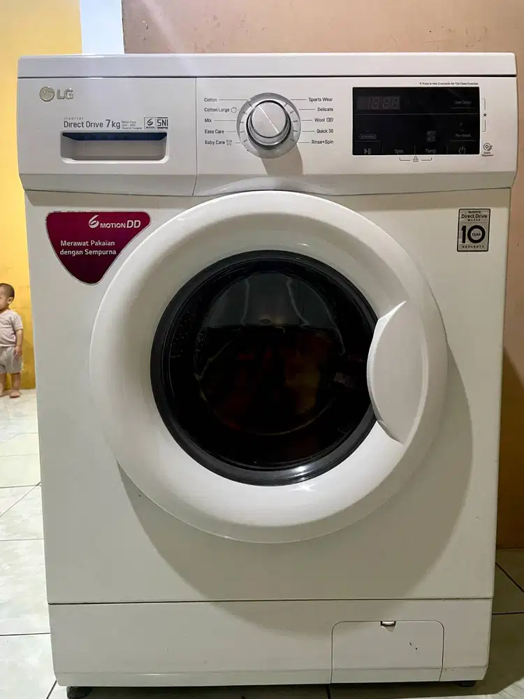 Mesin Cuci LG inverter direct drive 7 KG (Rusak)