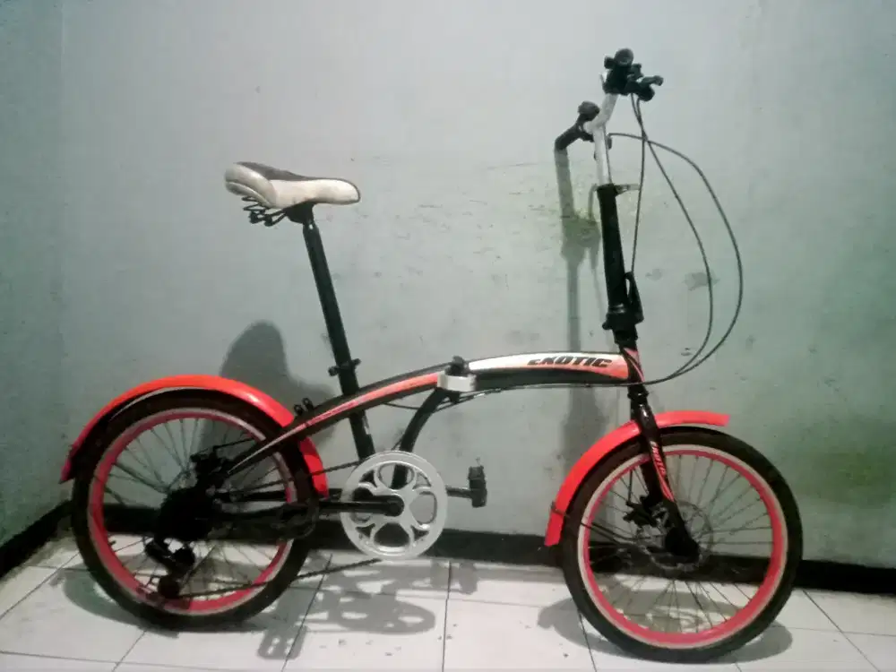 Dijual sepeda lipat ukuran 20 merk EXOTIC