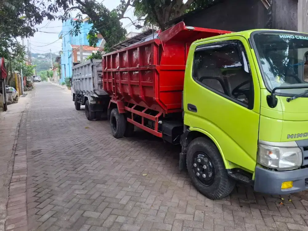 Jual dump truk tahun 2019